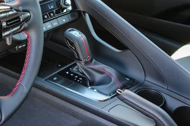 Thumbnail: 2025 Hyundai Elantra - 21