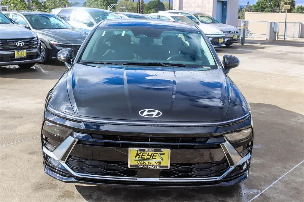 New 2026 Hyundai Sonata Hybrid SEL Sedan