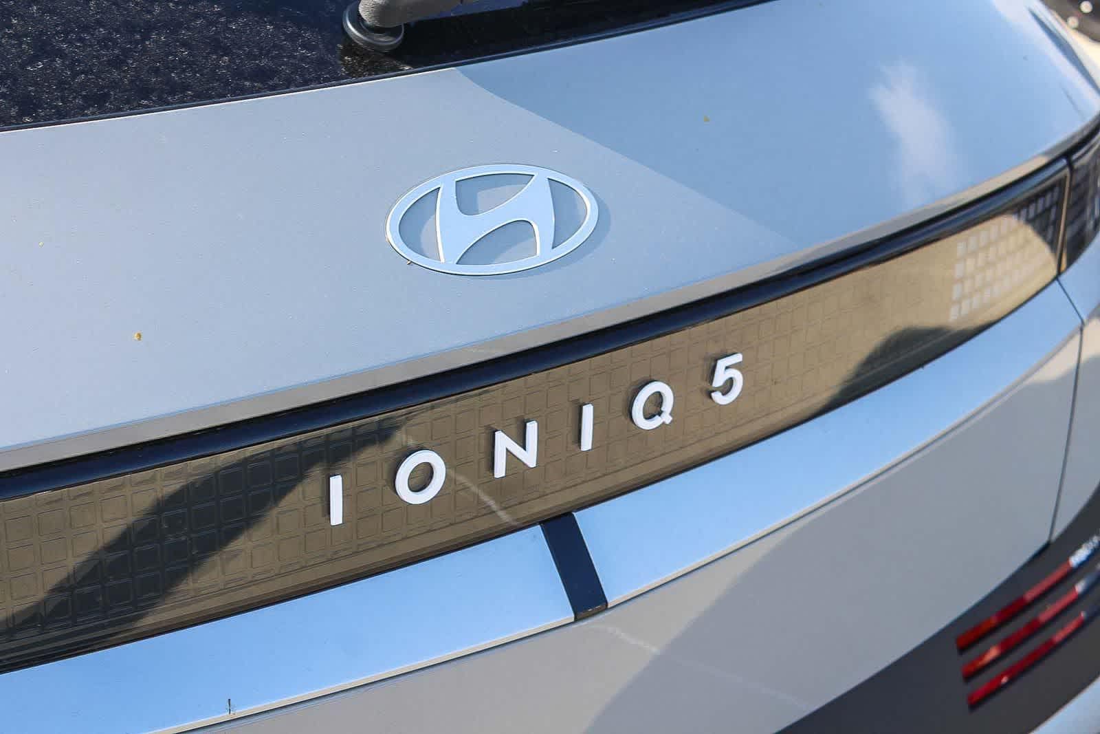 Thumbnail: 2026 Hyundai Ioniq 5 - 14