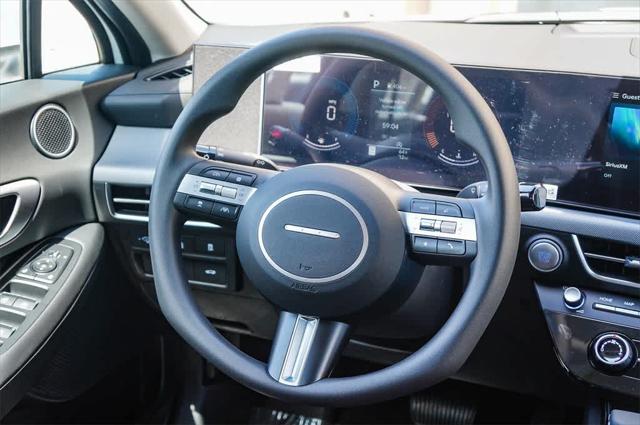2025 Hyundai Sonata SE 18