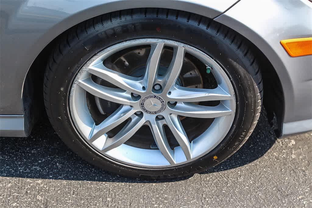 Thumbnail: 2013 Mercedes-Benz C-Class - 9