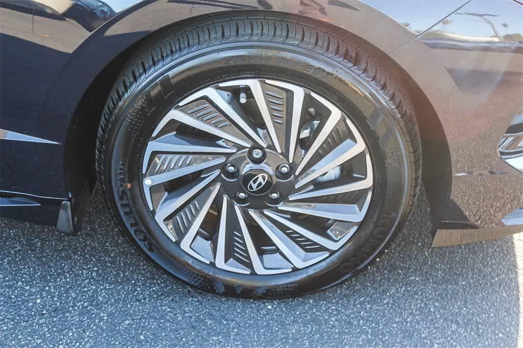 Thumbnail: 2025 Hyundai Sonata - 9