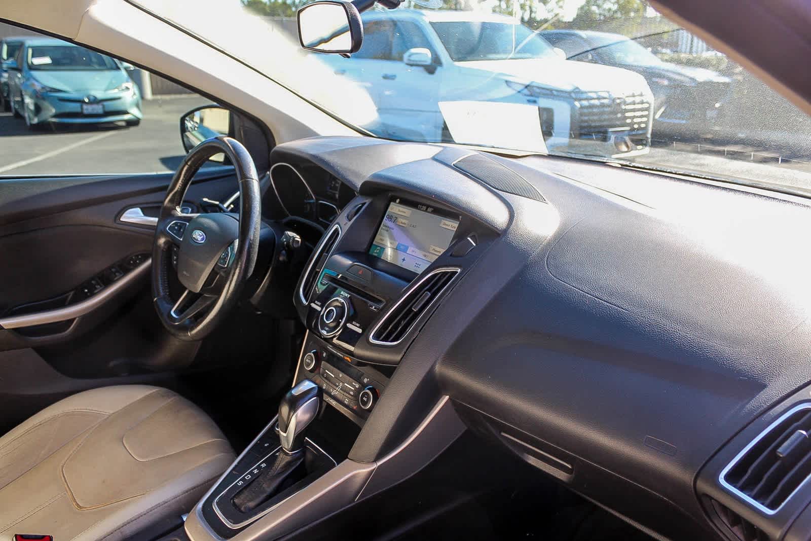 Thumbnail: 2017 Ford Focus - 23