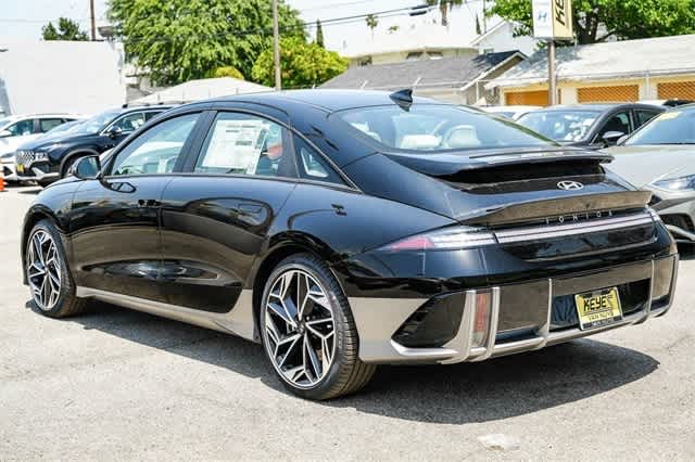 Thumbnail: 2023 Hyundai Ioniq 6 - 3