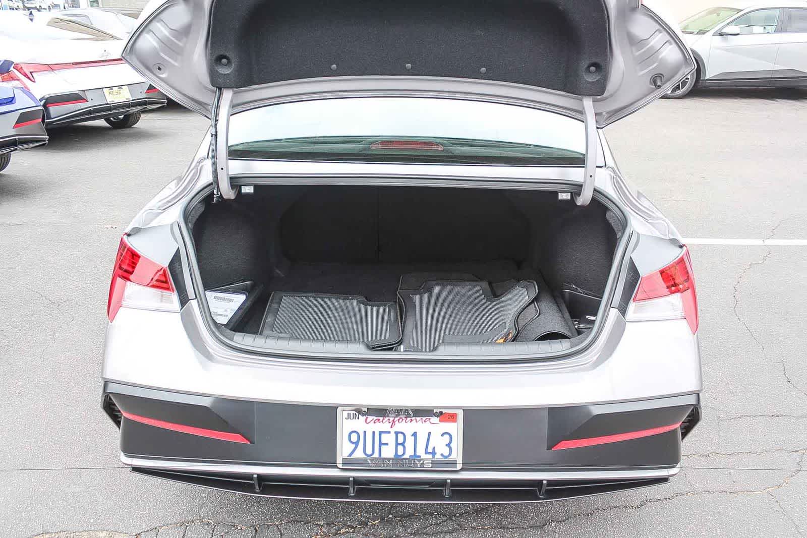Thumbnail: 2025 Hyundai Elantra - 35