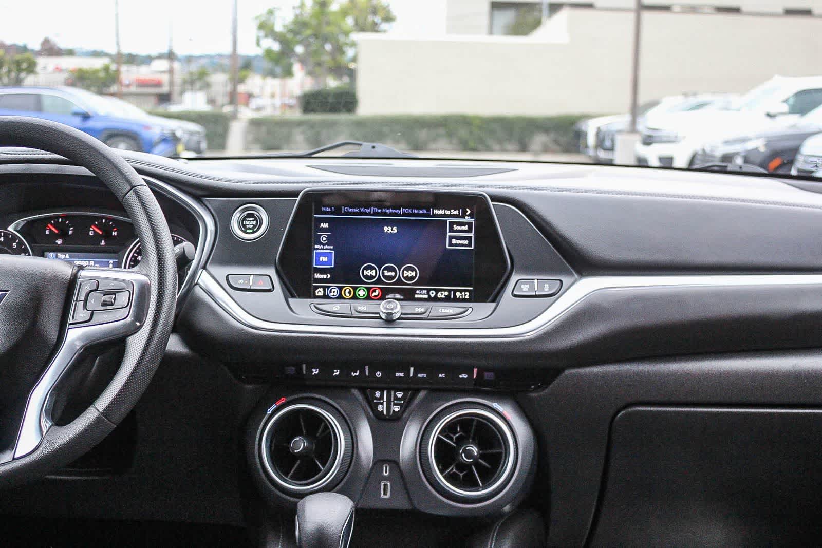 Thumbnail: 2022 Chevrolet Blazer - 18