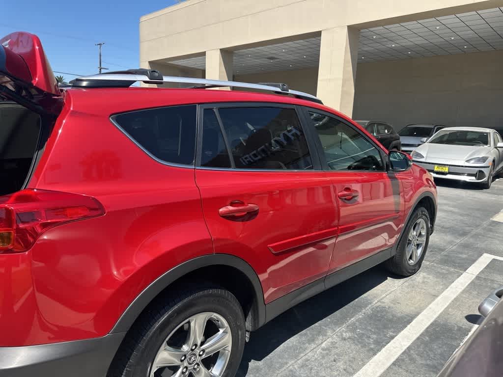 Thumbnail: 2015 Toyota RAV4 - 13