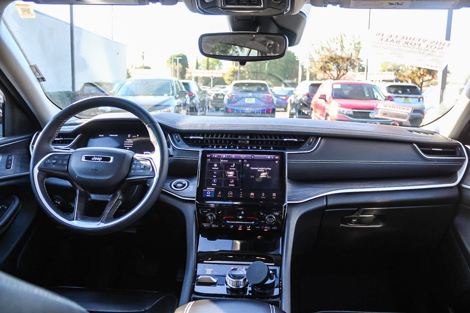 Thumbnail: 2023 Jeep Grand Cherokee - 18