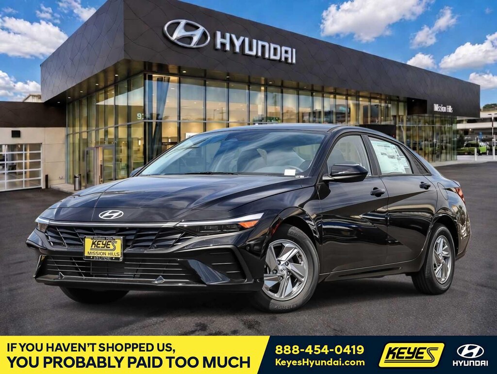 New 2026 Hyundai Elantra SE Sedan