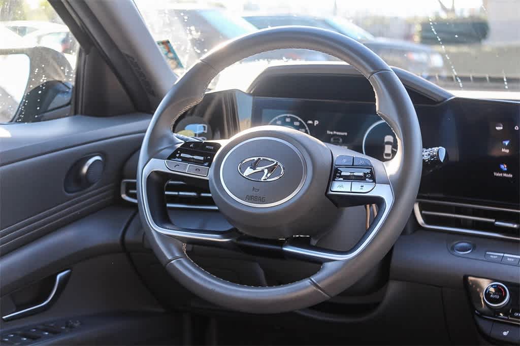 Thumbnail: 2023 Hyundai Elantra - 19