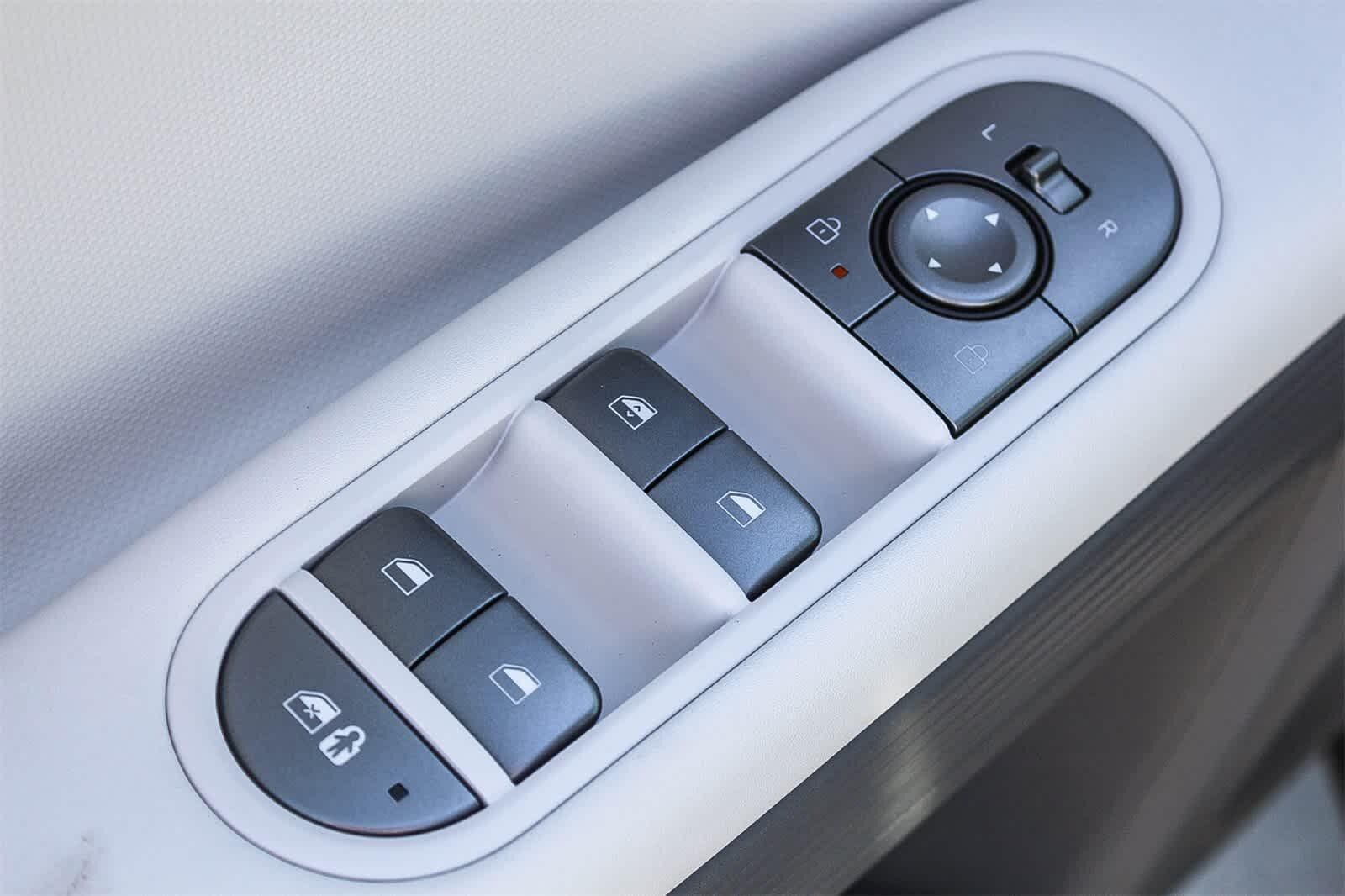 Thumbnail: 2026 Hyundai Ioniq 5 - 28