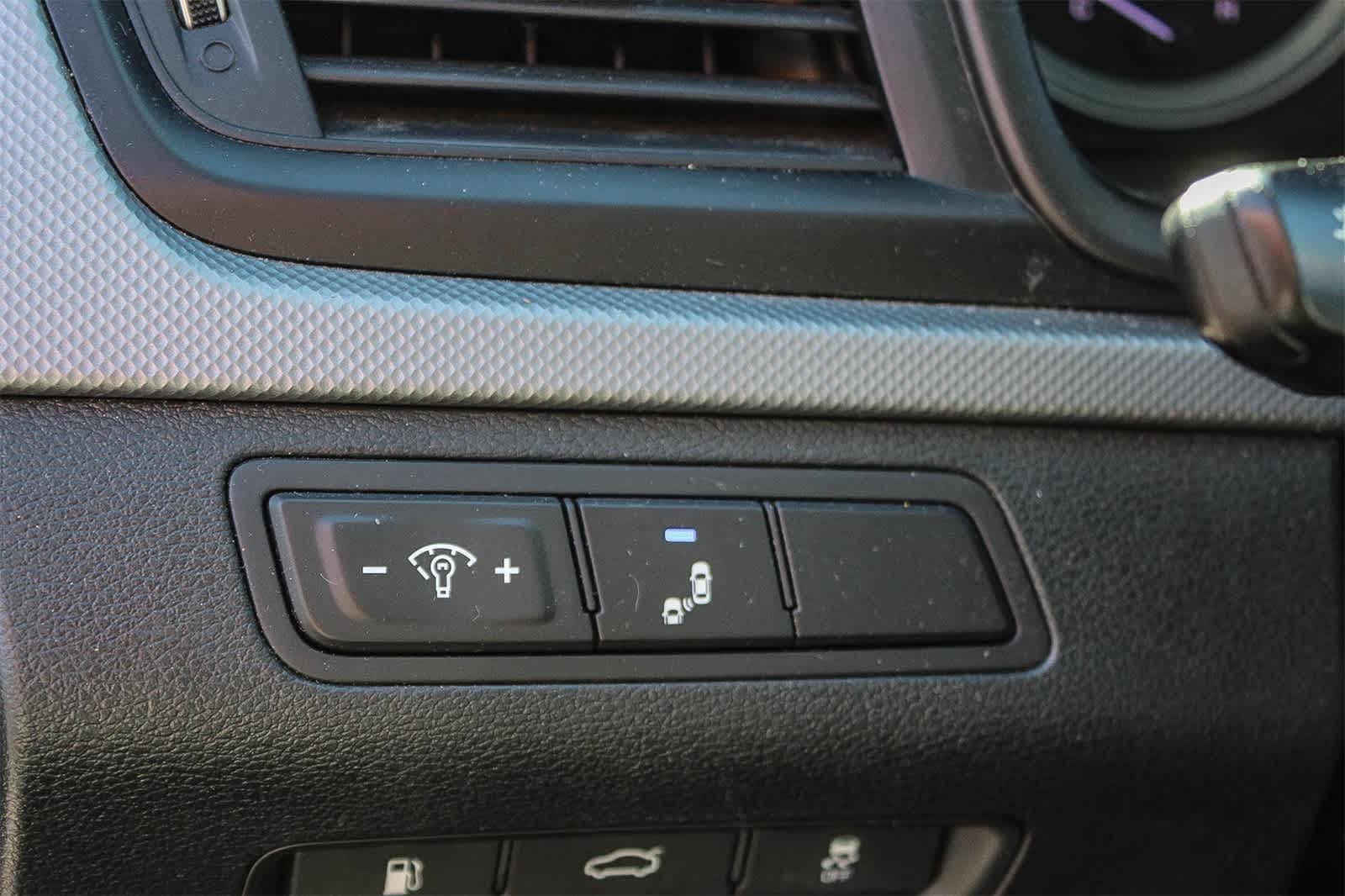 Thumbnail: 2019 Hyundai Sonata - 23