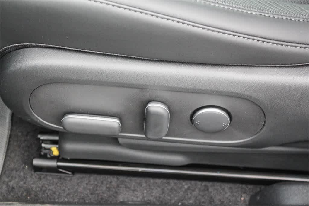 Thumbnail: 2026 Hyundai Ioniq 5 - 28