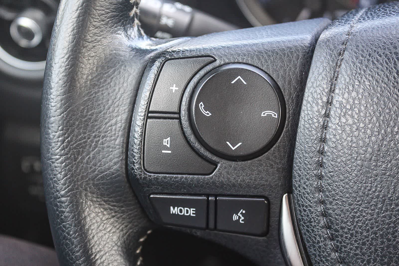 Thumbnail: 2018 Toyota Corolla iM - 32