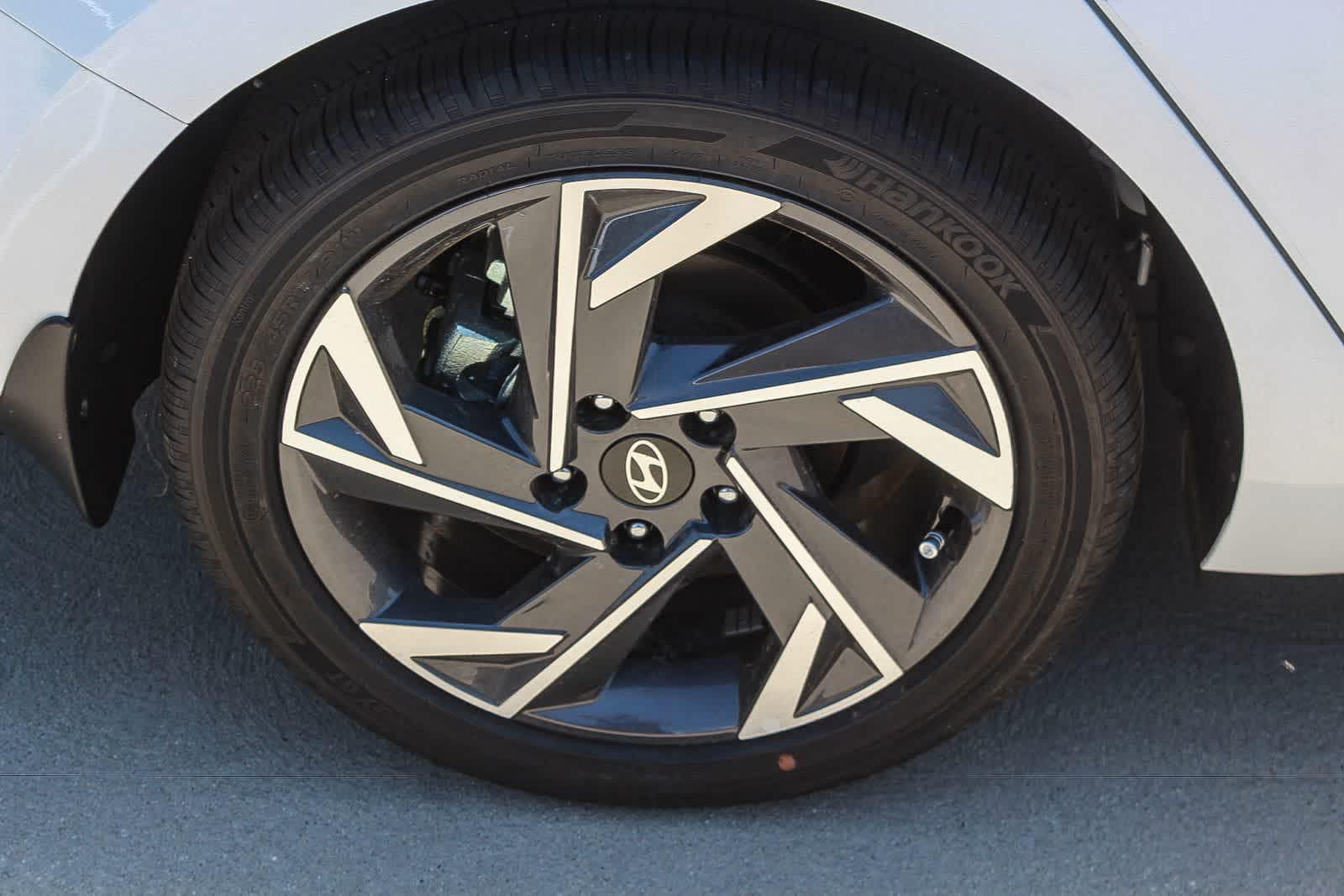 Thumbnail: 2026 Hyundai Elantra - 9
