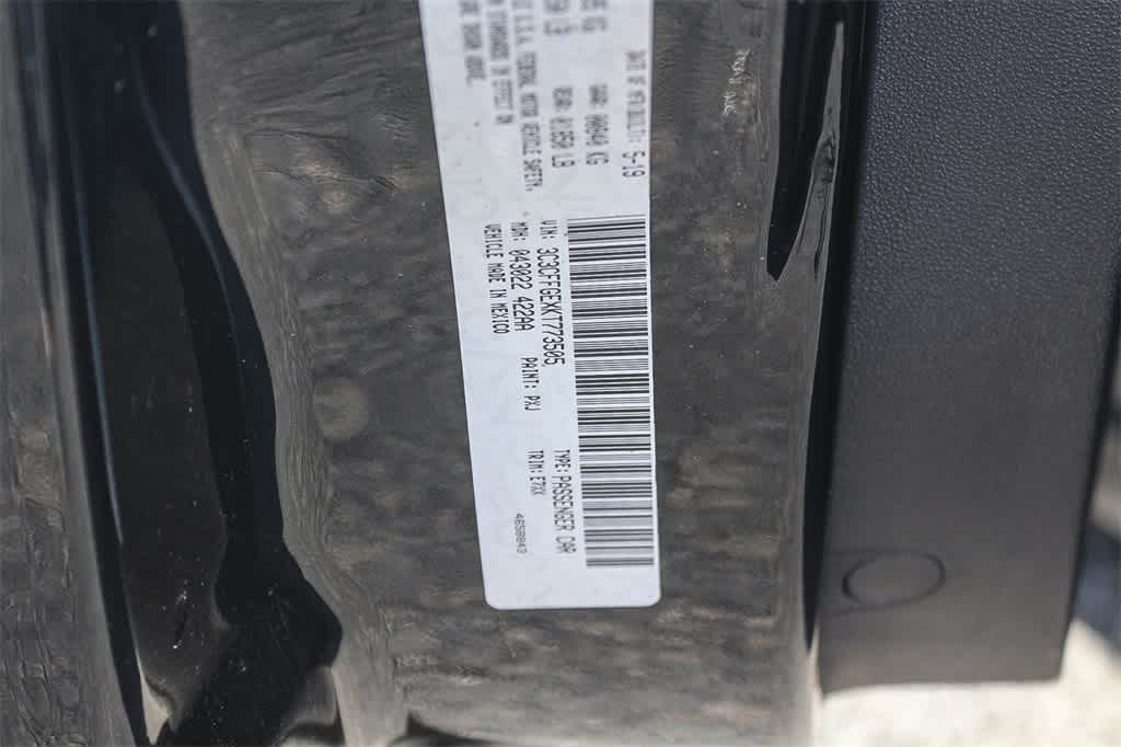 Thumbnail: 2019 Fiat 500e - 33