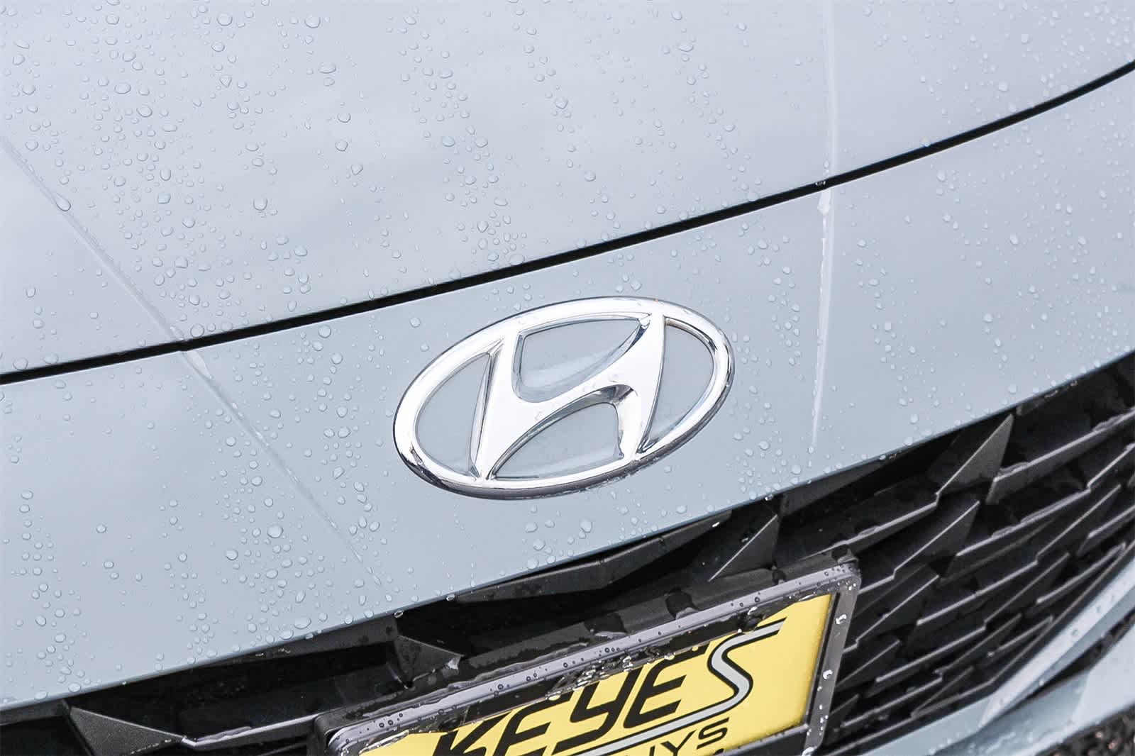 Thumbnail: 2022 Hyundai Elantra - 14