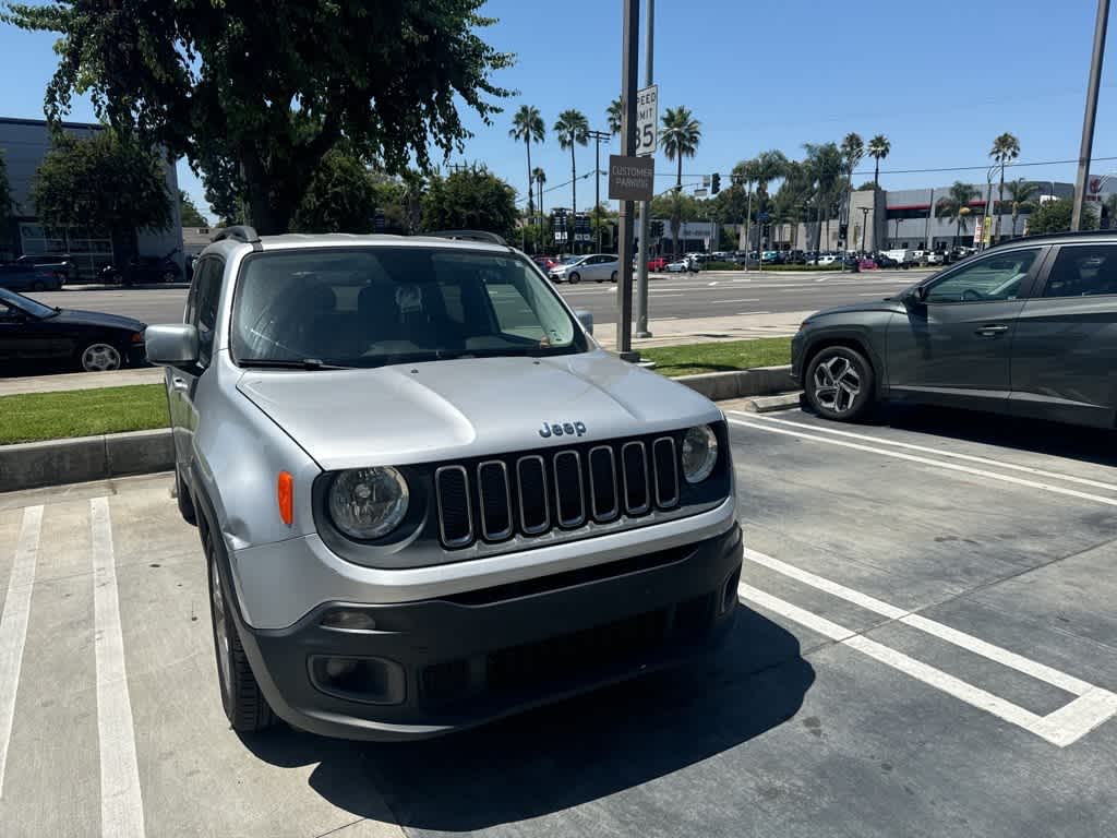 Thumbnail: 2017 Jeep Renegade - 18
