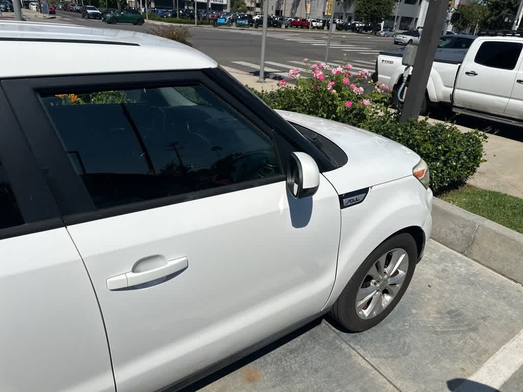 Thumbnail: 2015 Kia Soul - 10