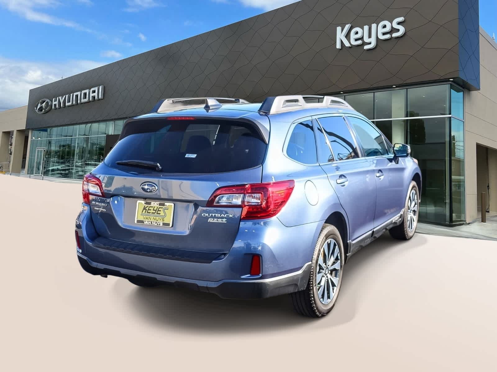 Thumbnail: 2017 Subaru Outback - 4