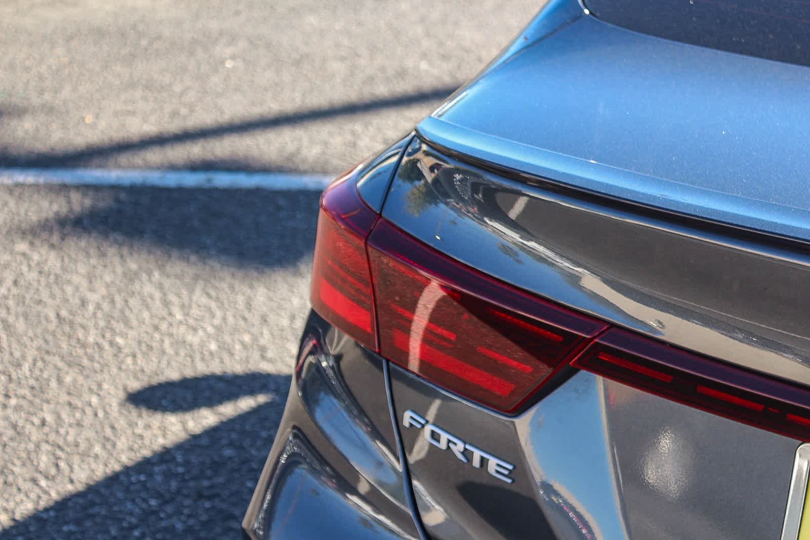 Thumbnail: 2023 Kia Forte - 8