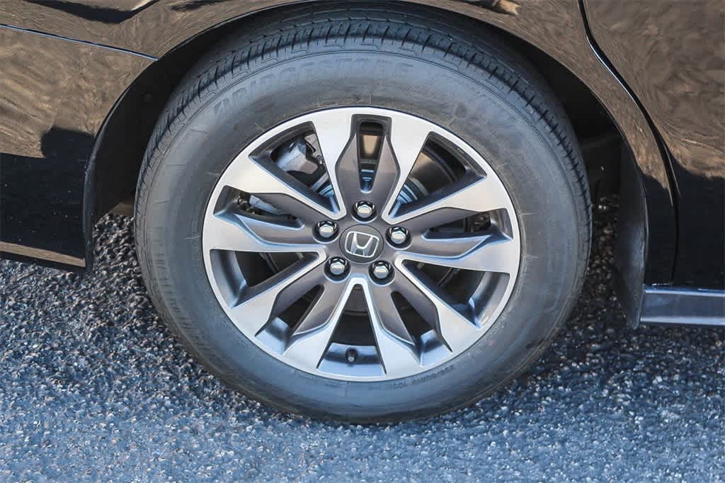 Thumbnail: 2022 Honda Odyssey - 12