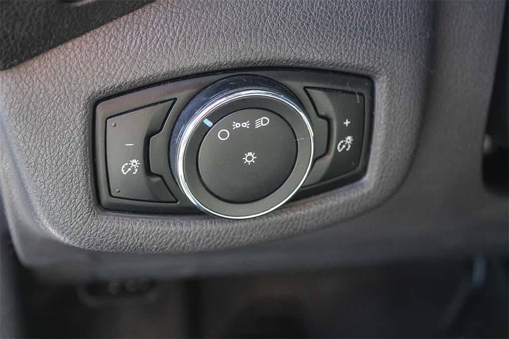 Thumbnail: 2016 Ford Transit Series - 24