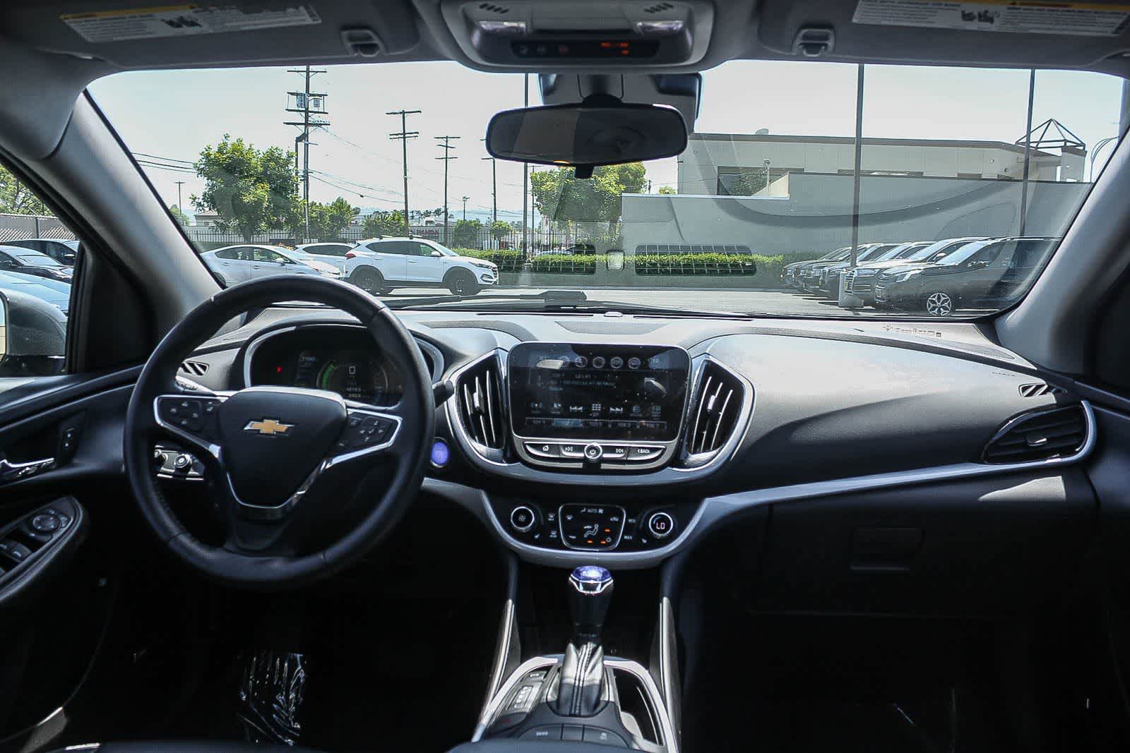 Thumbnail: 2017 Chevrolet Volt - 16