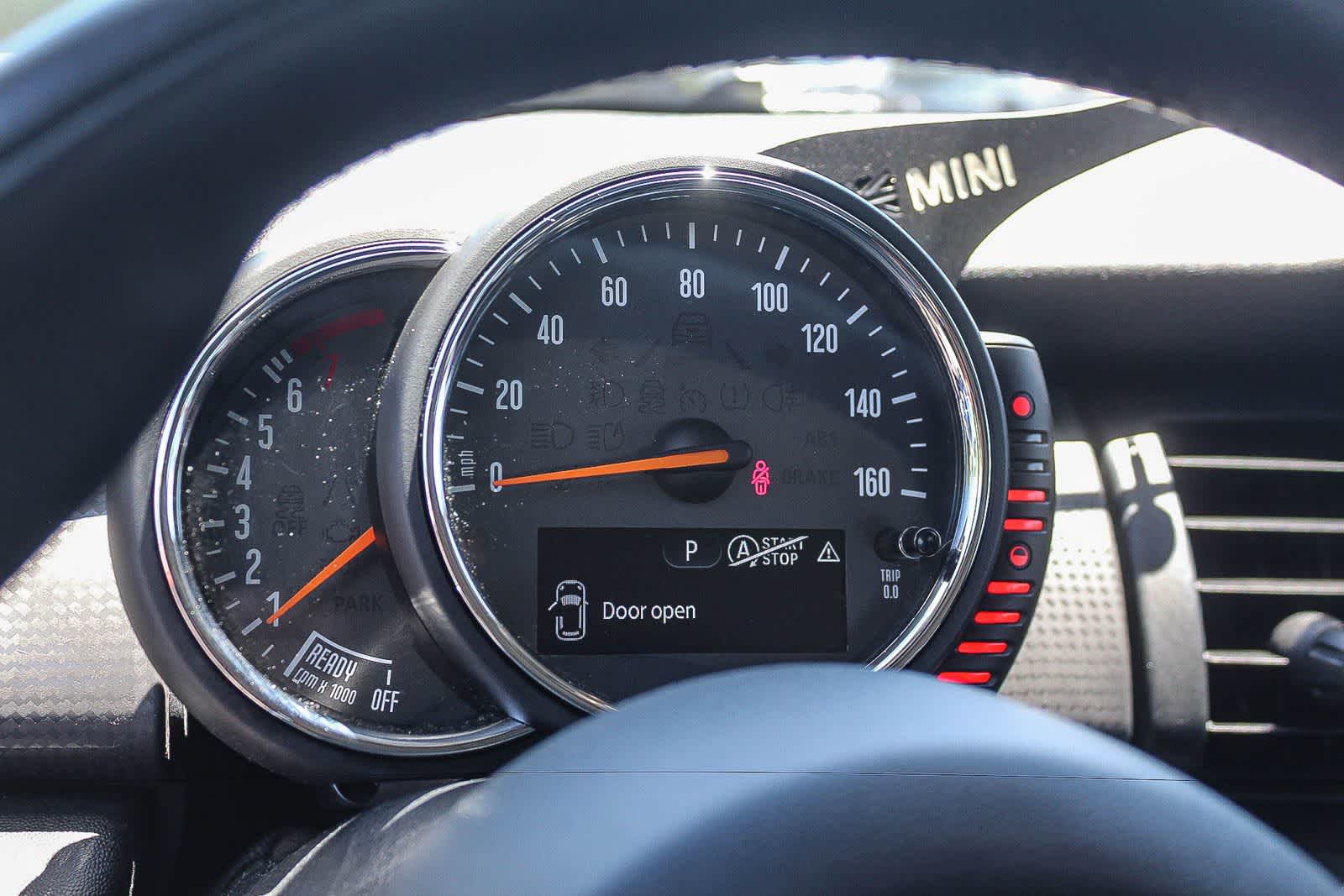 Thumbnail: 2017 MINI Cooper Hardtop - 26