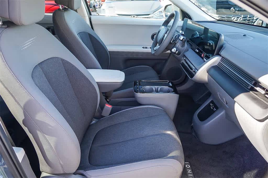 Thumbnail: 2025 Hyundai Ioniq 5 - 22