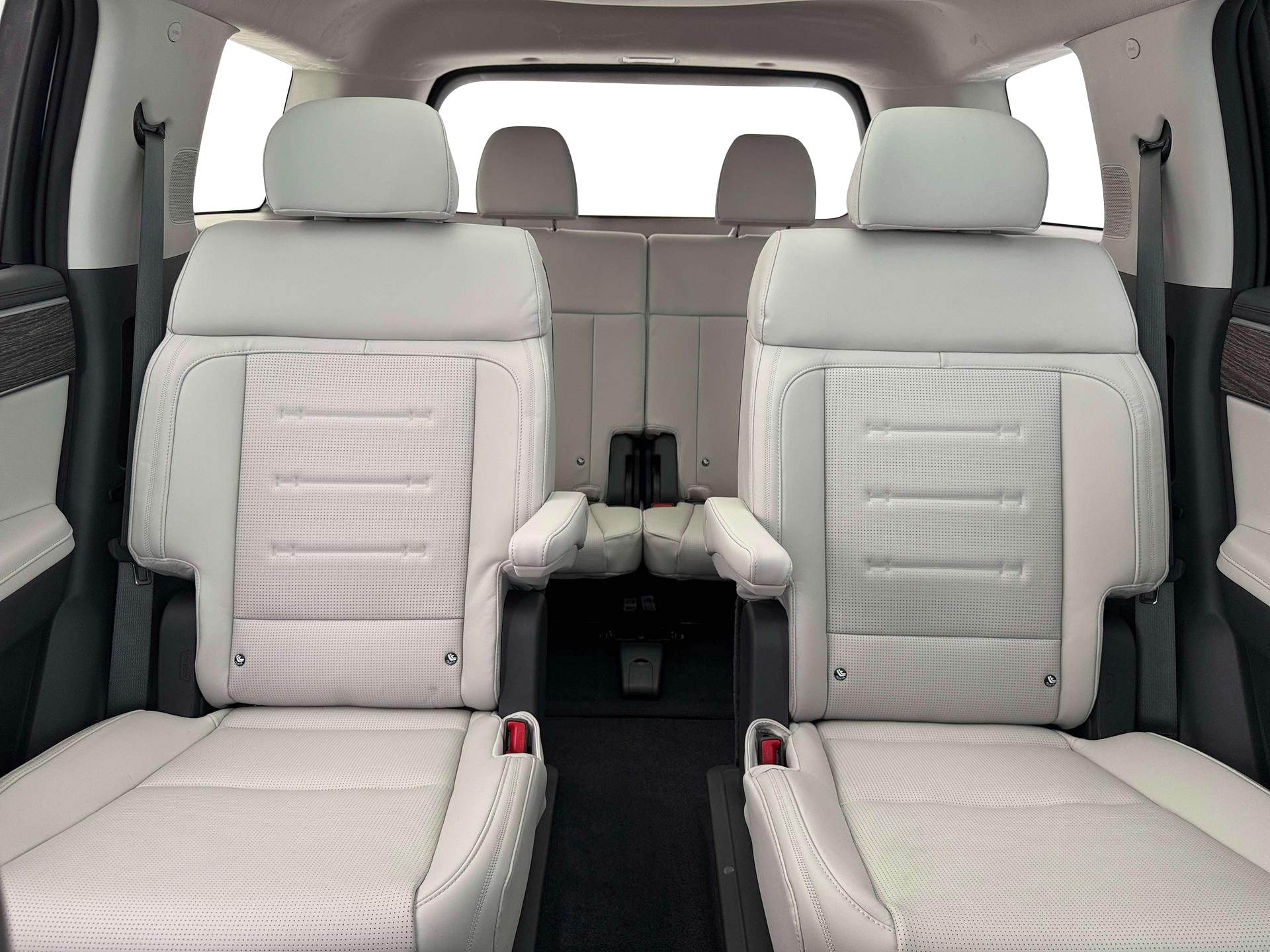 Thumbnail: 2026 Hyundai Santa Fe - 16