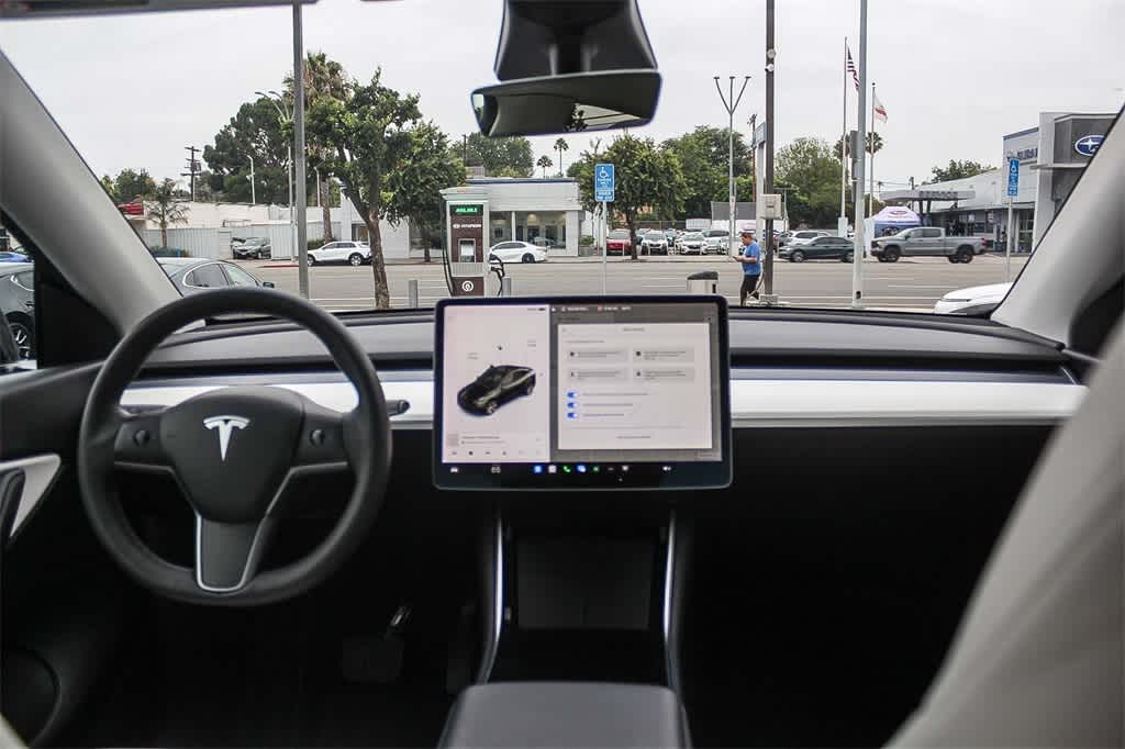 Thumbnail: 2021 Tesla Model Y - 12