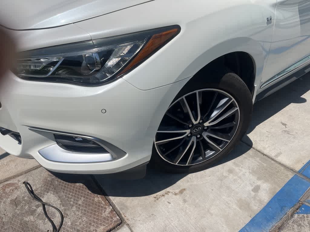 Thumbnail: 2016 INFINITI QX60 - 3