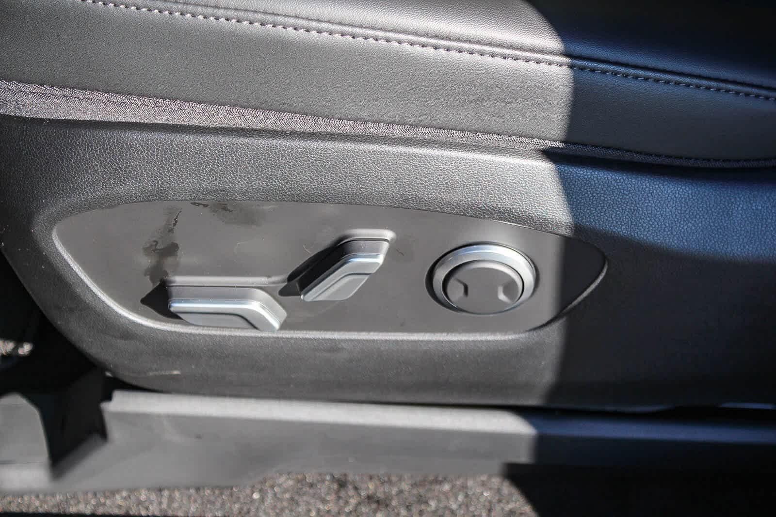 Thumbnail: 2026 Hyundai Ioniq - 28