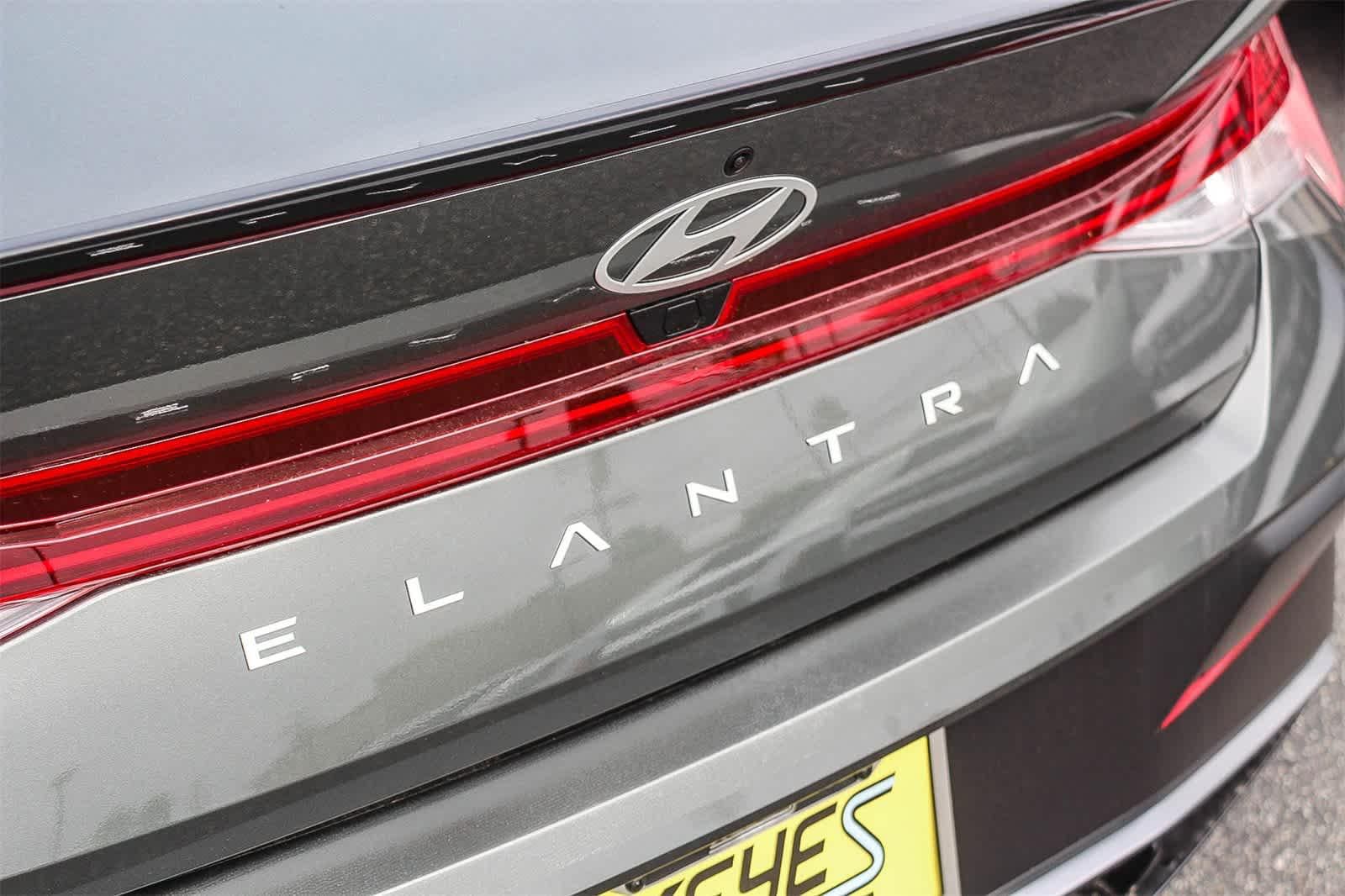 Thumbnail: 2026 Hyundai Elantra - 14