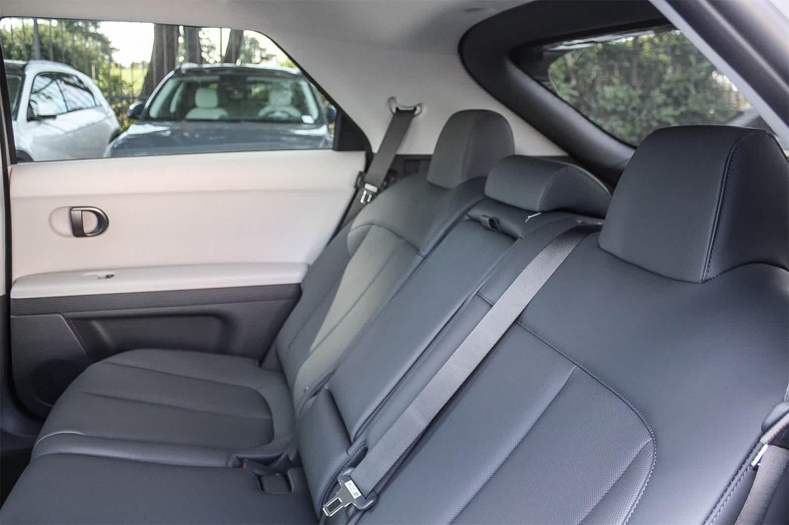 Thumbnail: 2026 Hyundai Ioniq 5 - 26