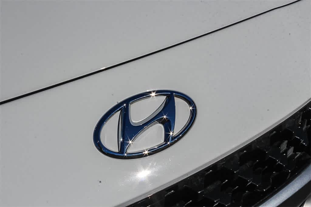 Thumbnail: 2022 Hyundai Kona - 17
