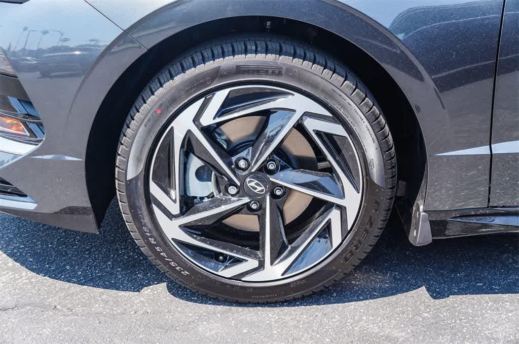 Thumbnail: 2025 Hyundai Sonata - 9