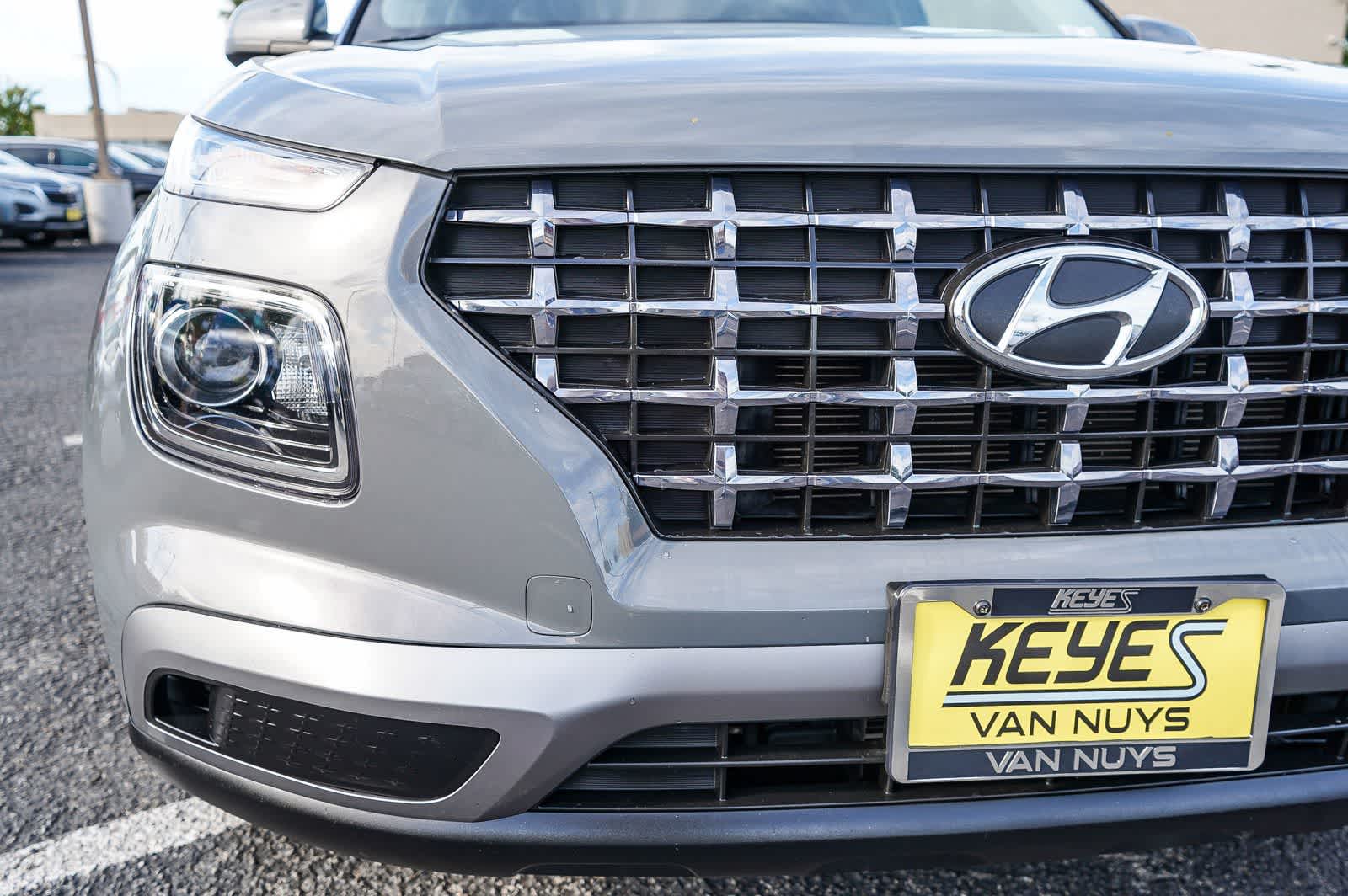 Thumbnail: 2022 Hyundai Venue - 12