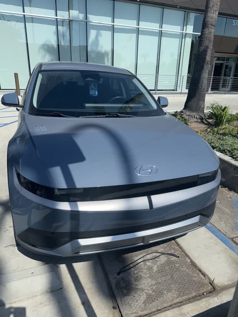 Thumbnail: 2022 Hyundai Ioniq 5 - 23