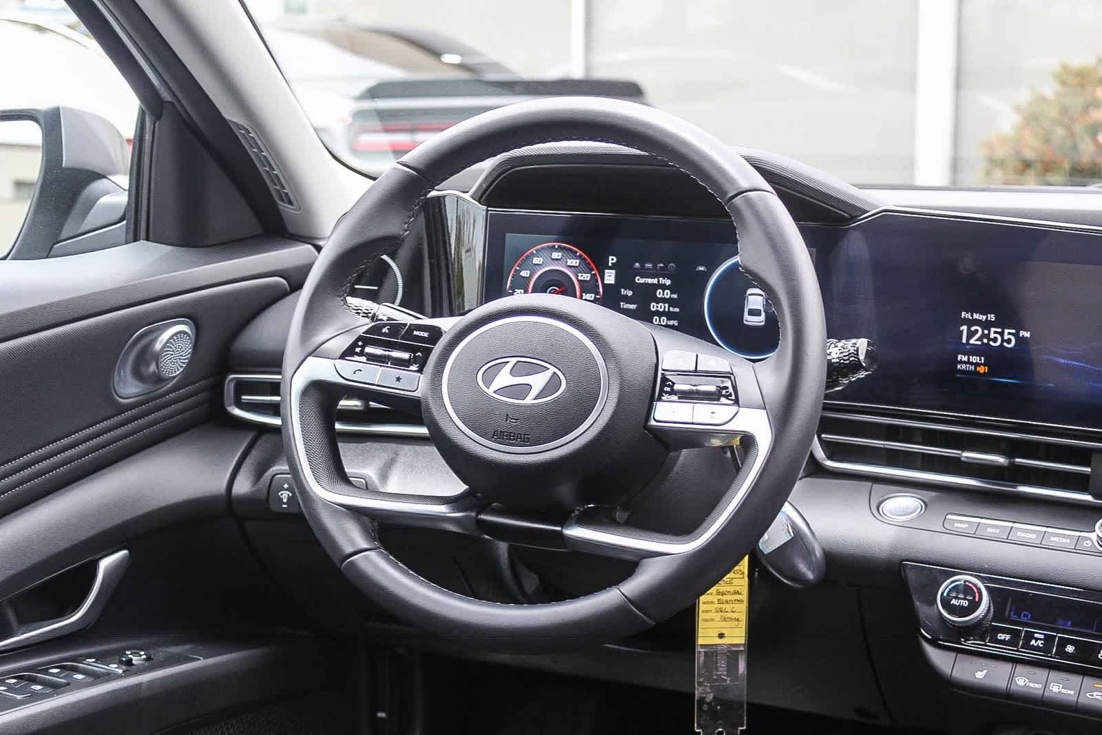 Thumbnail: 2025 Hyundai Elantra - 19