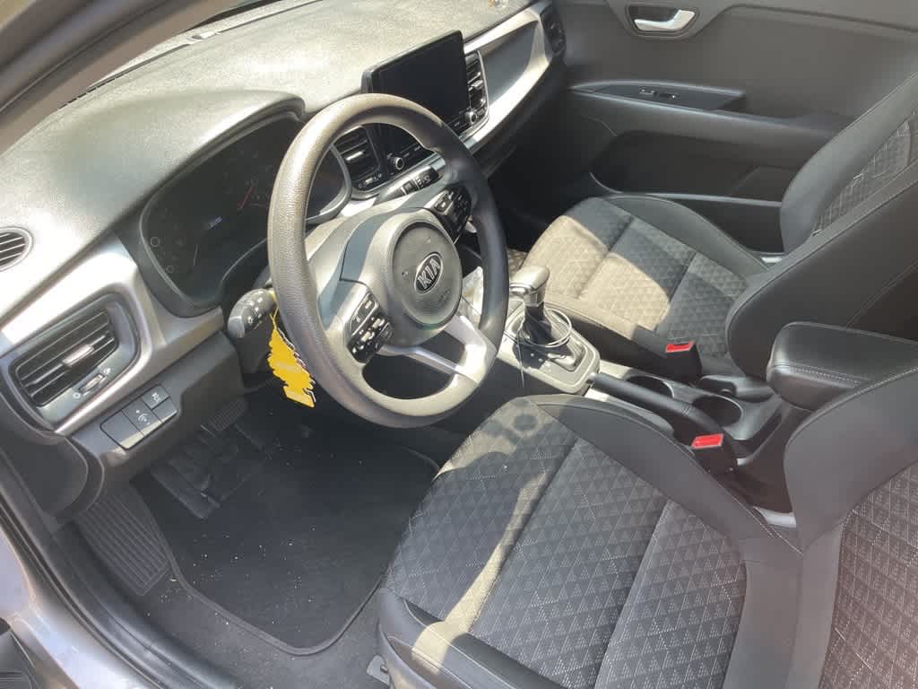 Thumbnail: 2021 Kia Rio - 5