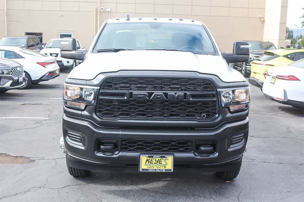 2024 Ram 3500 Tradesman photo 2