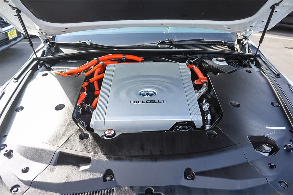 Thumbnail: 2021 Toyota Mirai - 26