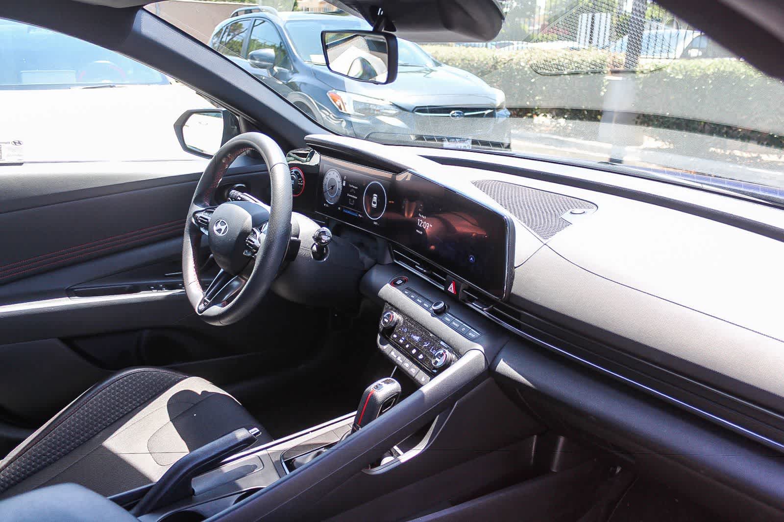 Thumbnail: 2025 Hyundai Elantra - 21