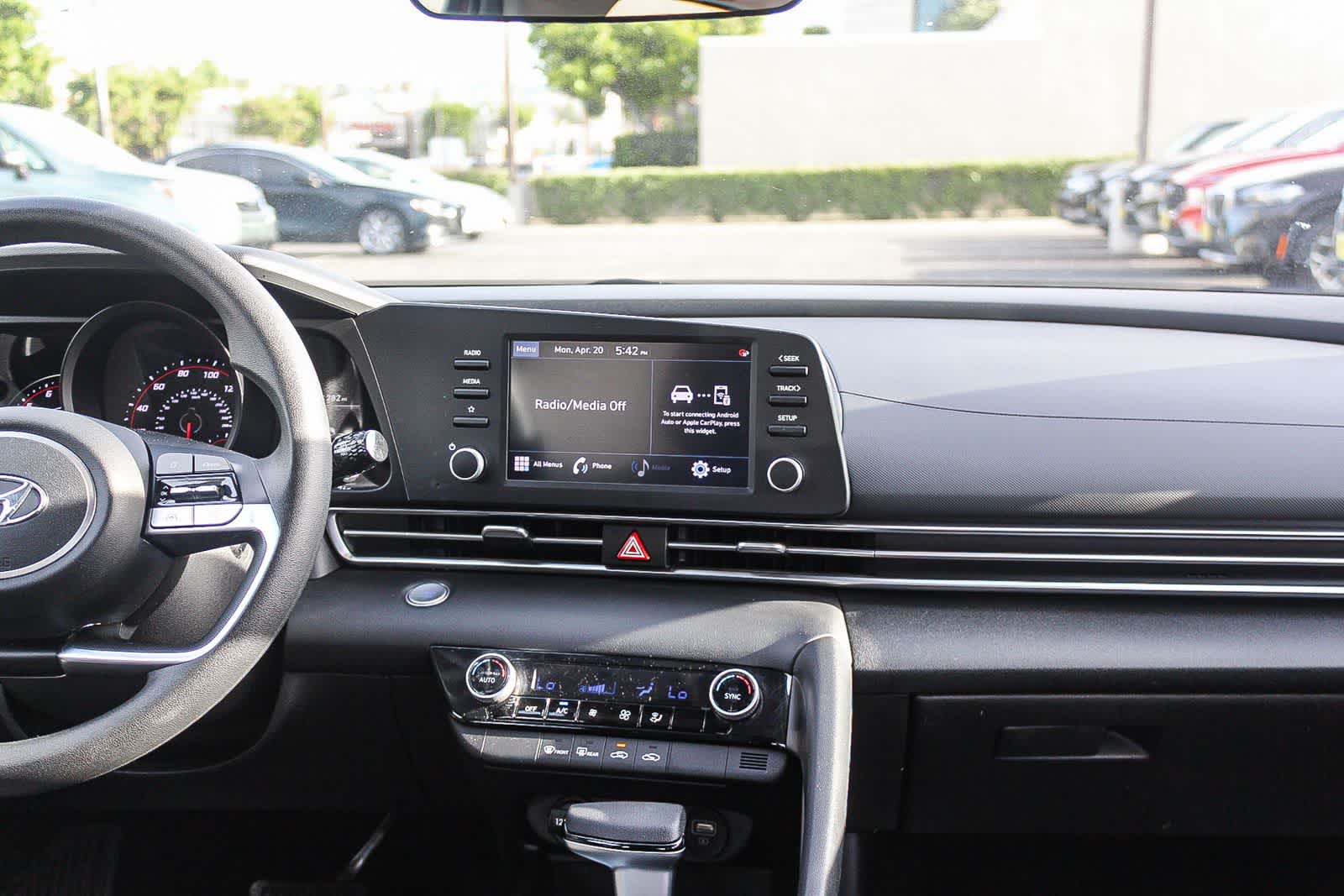 Thumbnail: 2023 Hyundai Elantra - 17