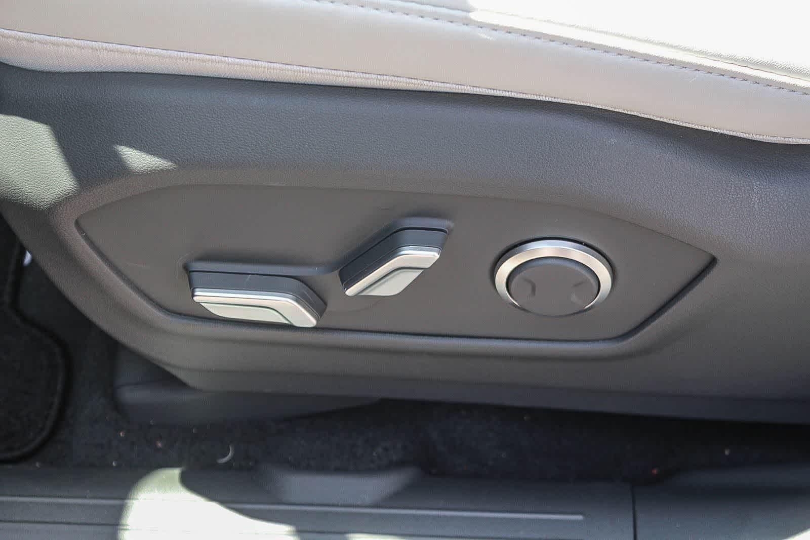 Thumbnail: 2026 Hyundai Santa Fe - 28