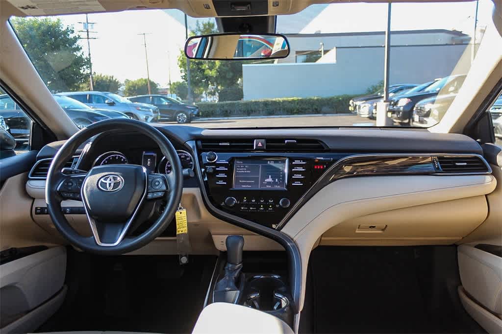 Thumbnail: 2019 Toyota Camry - 14