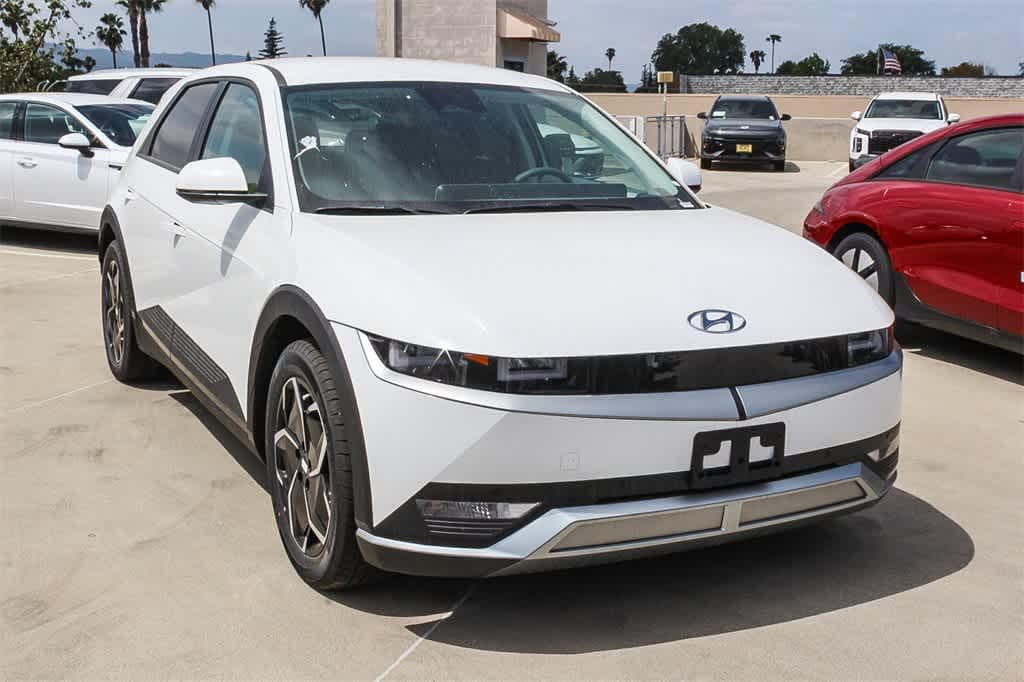 Thumbnail: 2024 Hyundai Ioniq 5 - 3