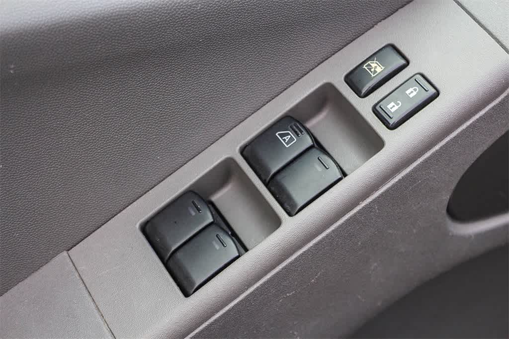 Thumbnail: 2017 Nissan Frontier - 23